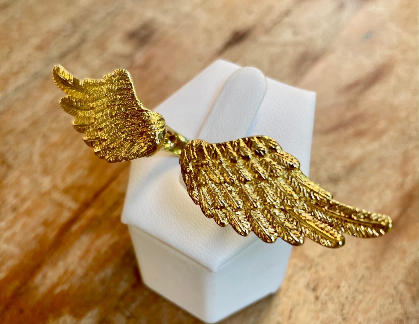 Anillo Alas Angulares