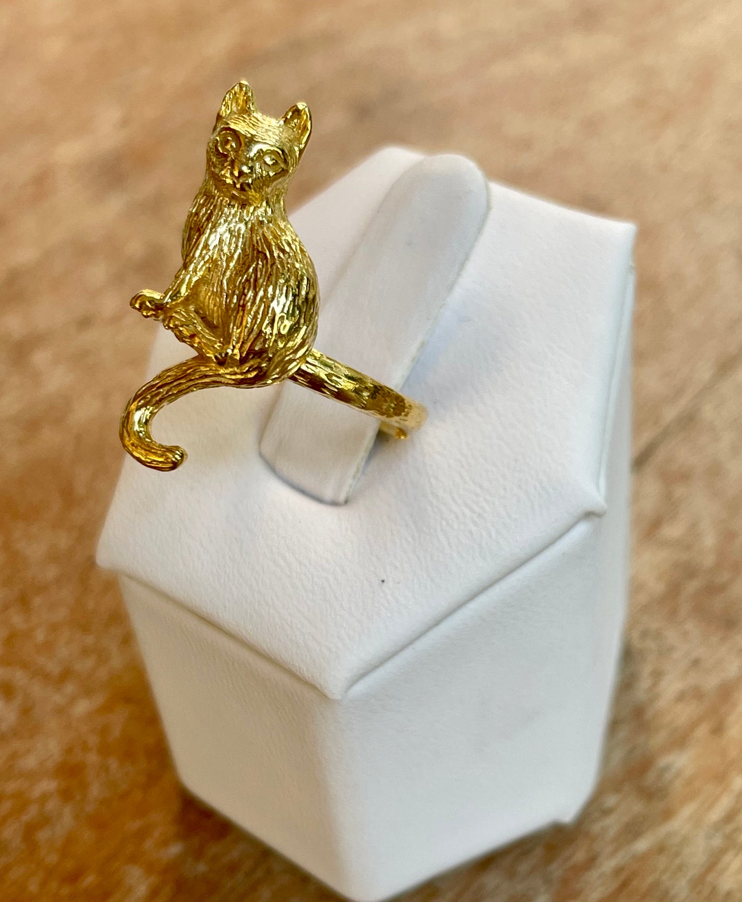 Anillo Gato Sentado