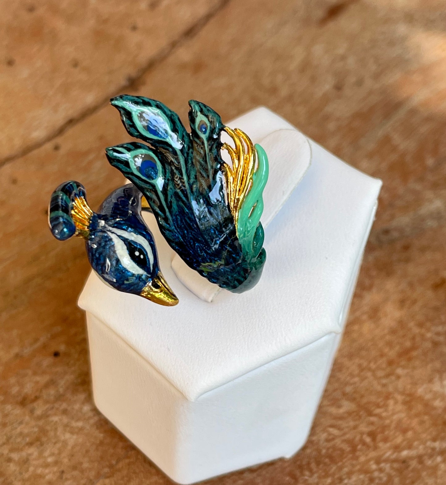 Anillo Pavo Real