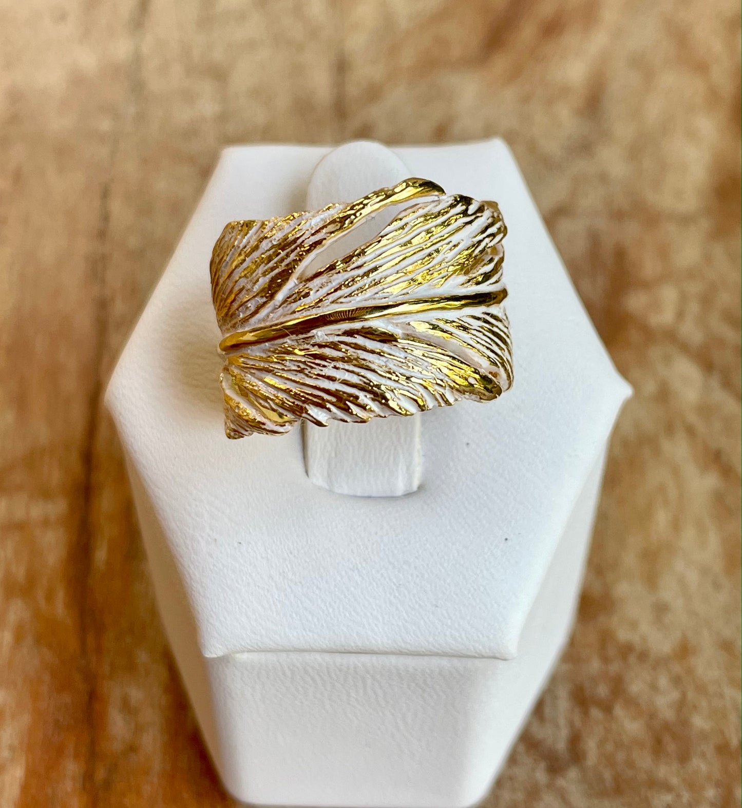 Anillo Plumas - Dorado/Blanco