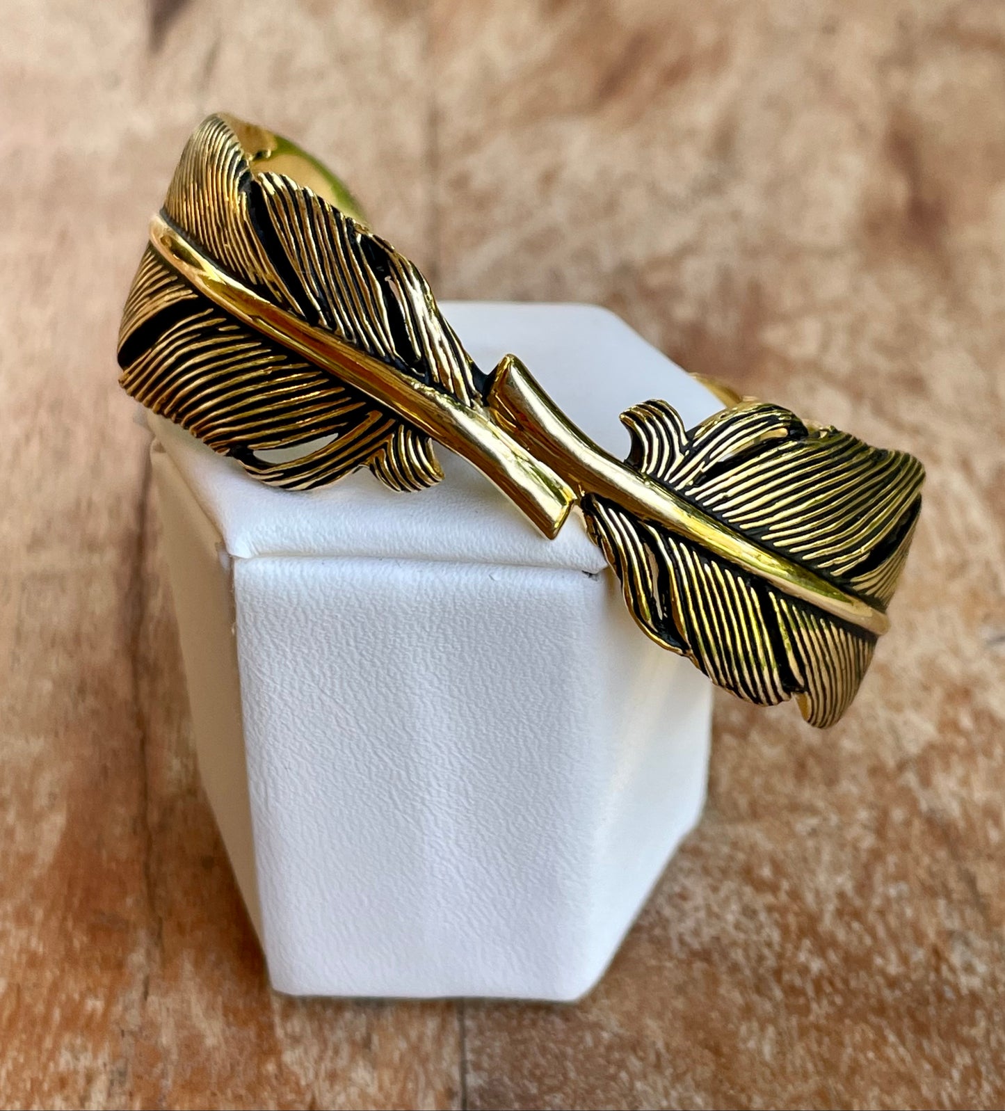 Esclava Plumas - Dorado/Negro